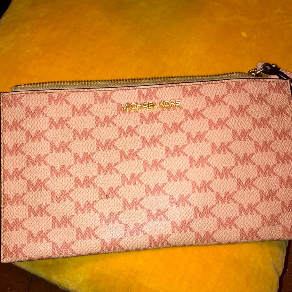Pink Michael Kors Clutch Wallet